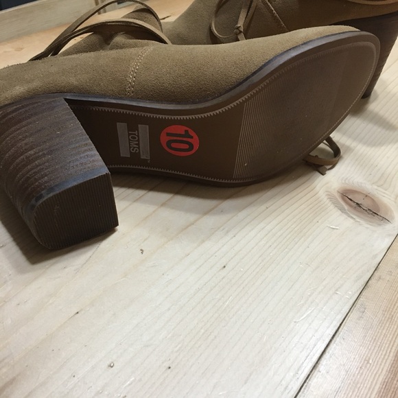 Toms Brown Suede Heeled Boots - Picture 2 of 3